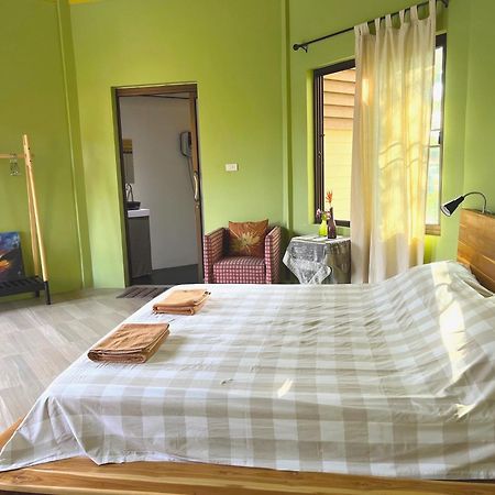 Navari Homestay Районг Екстер'єр фото